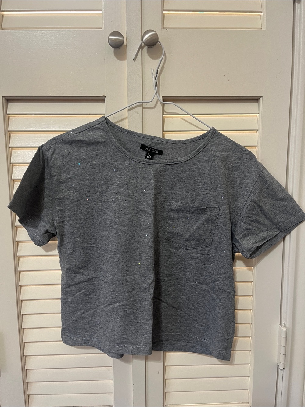 Joe's Jeans Charcoal Speckled Cropped Pocket Tee